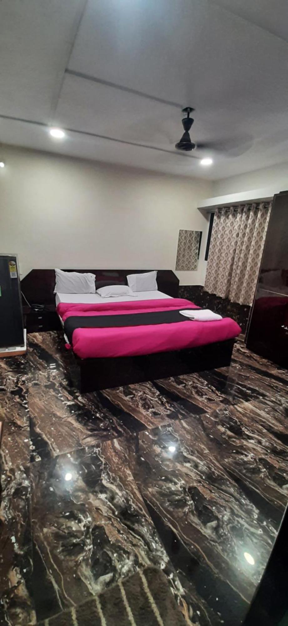 Hotel Silver Resort Daman Exteriör bild